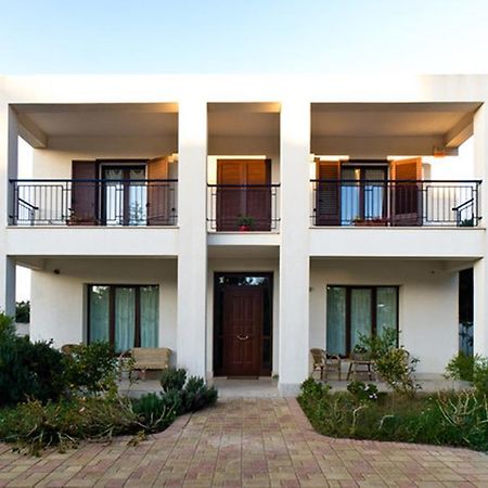 Апартаменты Open Space San Cusumano Эриче Экстерьер фото